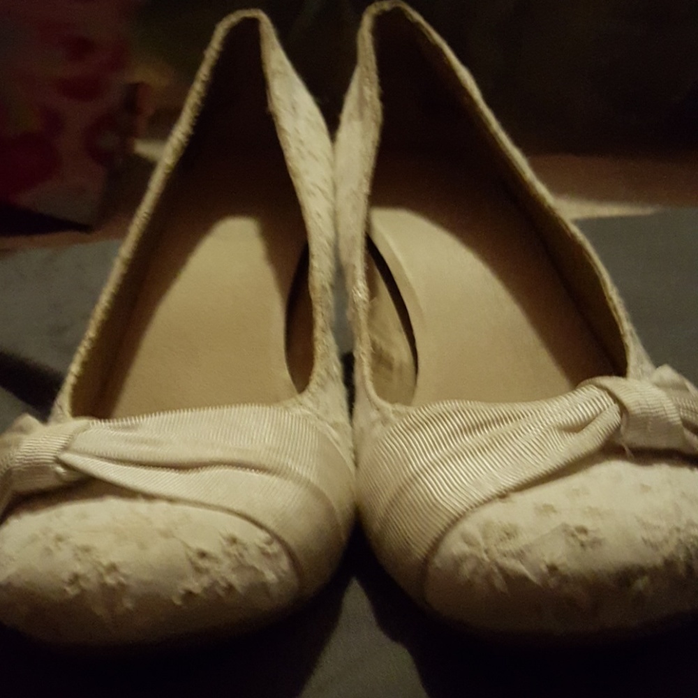 Heels - Picture 3 of 3